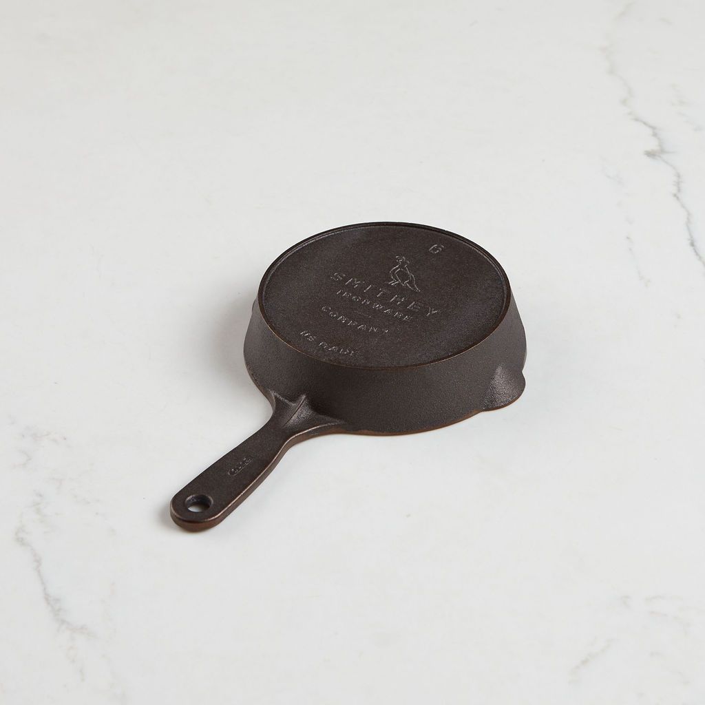 Smithey No. 6 Cast Iron Skillet