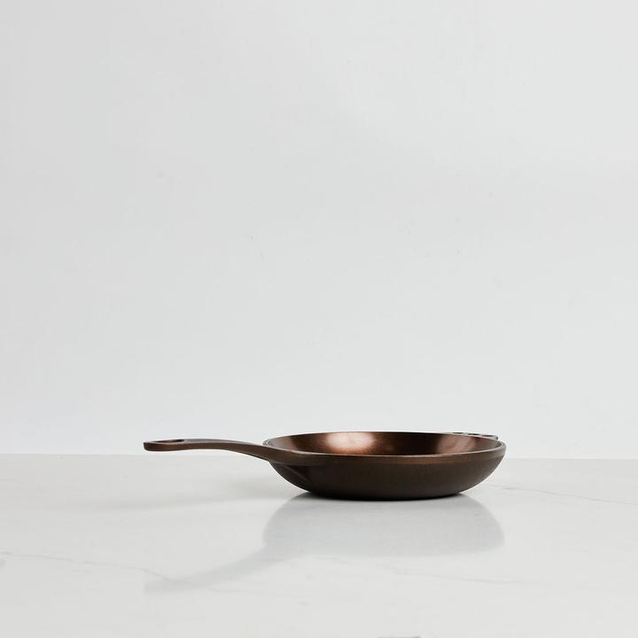 Smithey No. 8 Cast Iron Chef Skillet